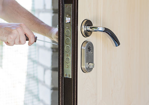 ドア修理 ドア修理